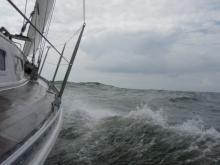 Golven in de Duitse Bocht, Uisge Beatha, Zeilen, Watersport Golven in de Duitse Bocht, Uisge Beatha, Zeilen, Watersport