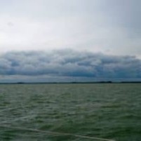 Droog vertrek en natte aankomst