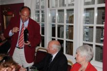 Uitreiken scheepsbitter aan Commodore, Uisge Beatha, Zeilen, Watersport Uitreiken scheepsbitter aan Commodore, Uisge Beatha, Zeilen, Watersport