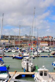 Met 6 lijnen vast, Uisge Beatha, Zeilen, Watersport