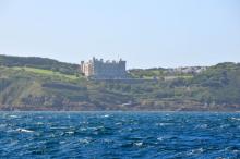 Kasteel op Brecqhou, Uisge Beatha, Zeilen, Watersport