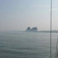 Motoren naar mistig Breskens