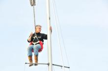 Hangend in de kraan, Uisge Beatha, Zeilen, Watersport Hangend in de kraan, Uisge Beatha, Zeilen, Watersport