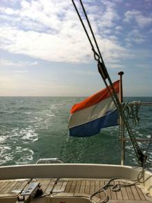 Motorzeilend op zee, Uisge Beatha, Zeilen, Watersport Motorzeilend op zee, Uisge Beatha, Zeilen, Watersport