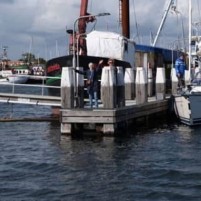 Thuiskomst na een zeiltocht rond Engeland