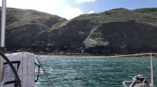 Achter anker in Lundy, Uisge Beatha, Zeilen, Watersport Achter anker in Lundy, Uisge Beatha, Zeilen, Watersport