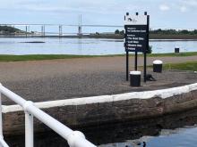 Ingang Caledonian Canal, Uisge Beatha, Zeilen, Watersport Ingang Caledonian Canal, Uisge Beatha, Zeilen, Watersport