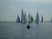Drukte bij de boei, Uisge Beatha, Zeilen, Watersport Drukte bij de boei, Uisge Beatha, Zeilen, Watersport