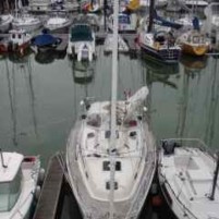 Vertrek bij nacht en ontij