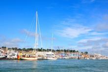 Zonnige dag, Uisge Beatha, Zeilen, Watersport Zonnige dag, Uisge Beatha, Zeilen, Watersport