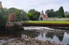 Dam en Museum, Uisge Beatha, Zeilen, Watersport Dam en Museum, Uisge Beatha, Zeilen, Watersport