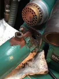Gecorrodeerde uitlaatbocht Gecorrodeerde uitlaatbocht | Exhaust elbow, Uitlaat, Uitlaatbocht, Gietijzer, Elleboog,