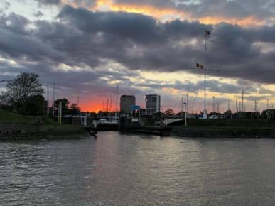 Zeilend naar de 10 mijl van Antwerpen | 10 mijl van Antwerpen, Antwerpen, Westerschelde, Hardlopen,