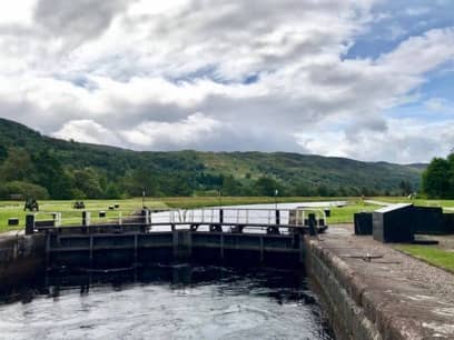 Fort Augustus naar Laggan Lock | Rondje Engeland, Noordzee, Atlantische Oceaan, Schotland, Caledonian Canal, Sluizen, Fort Augustus, Loch Oich, Laggan Lock,